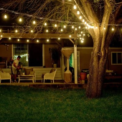 Lumière à chaîne LED de taille de couleur personnalisée pour la décoration de jardin extérieur